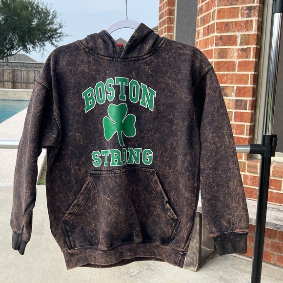 hot leathers Other - Hot Leathers  Boston Strong Hoodie Men's‎ Medium Black Bleached-Flaw